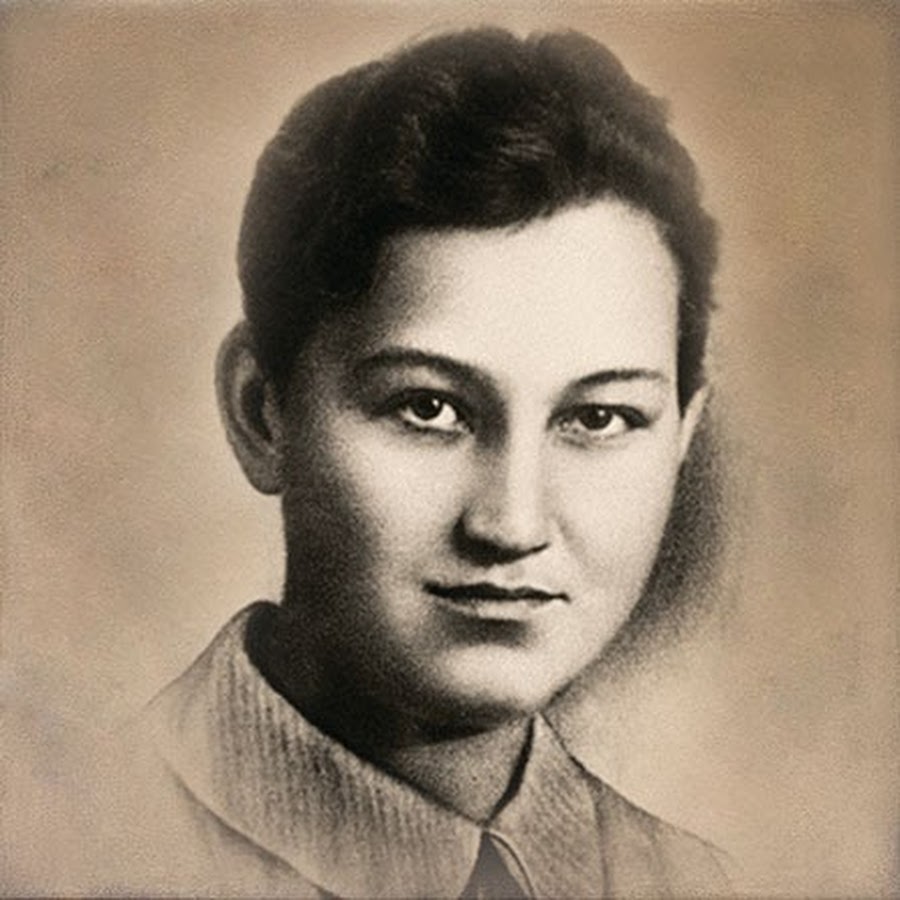 13 сентября - 100 лет со дня рождения советской партизанки Зои Космодемьянской (1923-1941).